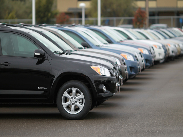 How to buy a car with your partner