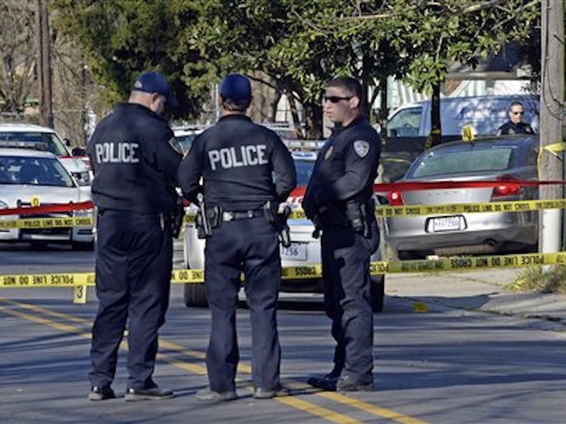 Baton Rouge police: 2 officers, 1 suspect shot