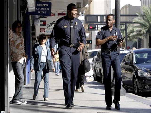 Miami officer named police chief in Ferguson