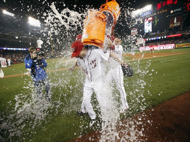 Scherzer has 20 Ks, ties MLB record as Nats win