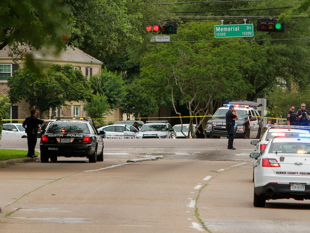 Houston shooting was at auto shop; 2 dead