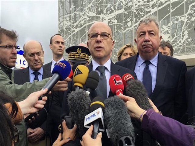 Officials: French police attacker pledged allegiance to IS