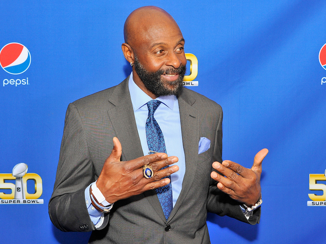 Jerry Rice, White House weigh in on Kaepernick