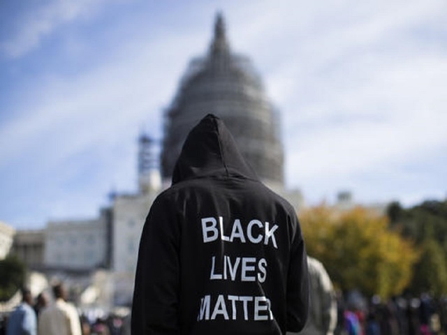 'Black Rifles Matter' sign offends visitors to Maine town