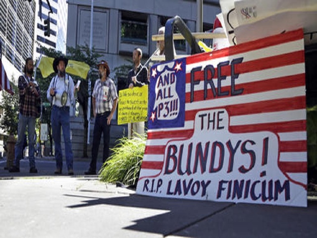 Trial in Oregon standoff begins
