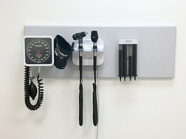 Parents charged with neglect for not taking dying child to the doctor