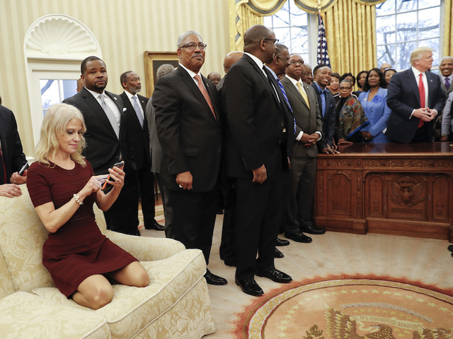 Pelosi dodges remark about Conway kneeling on Oval Office couch