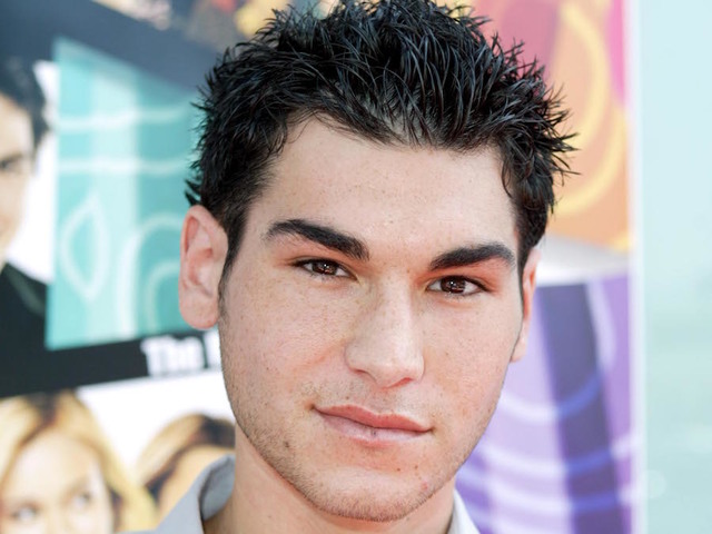 'Veronica Mars' actor Brad Bufanda dies at 34 of suspected suicide
