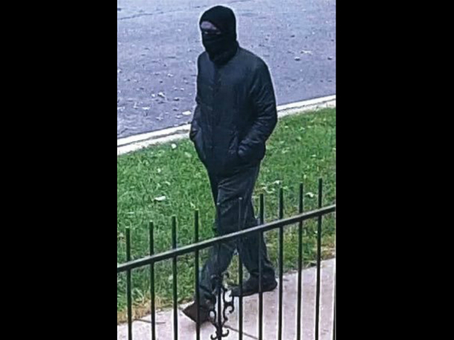 A Chicago community is on edge as police hunt the man behind 2 seemingly random slayings